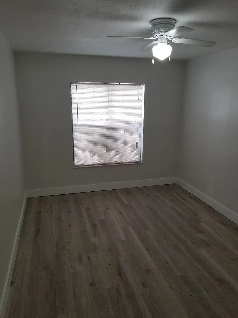 4901 Dover Circle — Photo 3