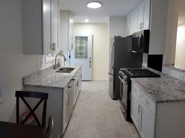 8481 156th Street Ct, Saint Paul, MN 55124