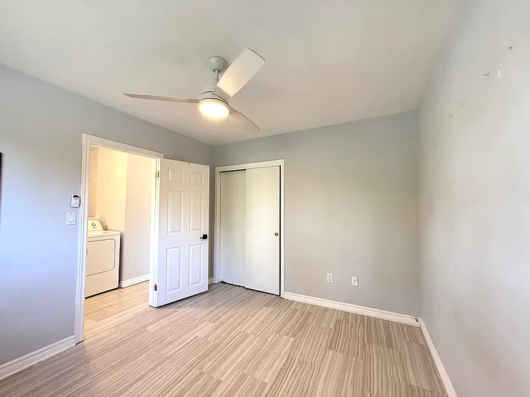 252 Scott St — Photo 6