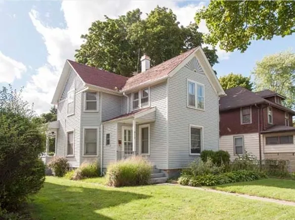 810 North Ave #2, Waukegan, IL 60085