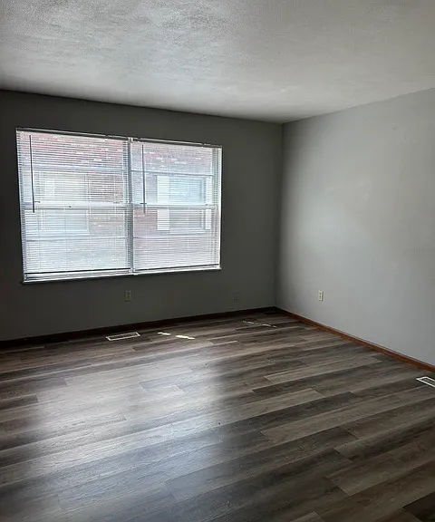 1810 N Belt W #3A — Photo 7