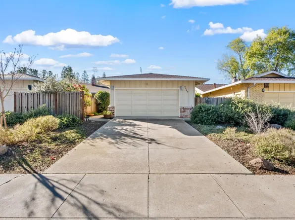2260 Sharon Rd, Menlo Park, CA 94025