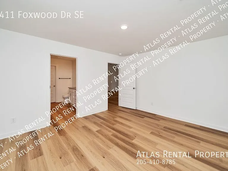 4411 Foxwood Dr — Photo 6
