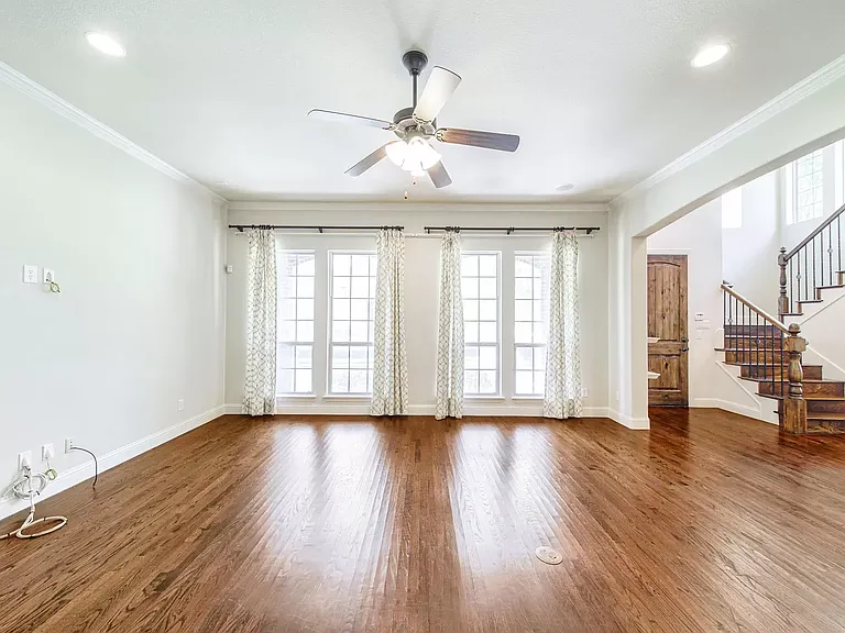 4034 Bishop Ln — Photo 8