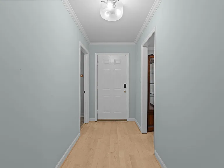 109 Oaklake Ct — Photo 15