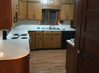 855 1st Rd, Longford, KS 67458