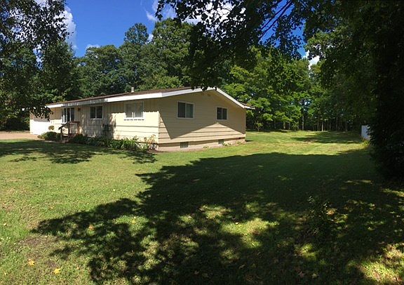 2nd image of 2422 Huron St