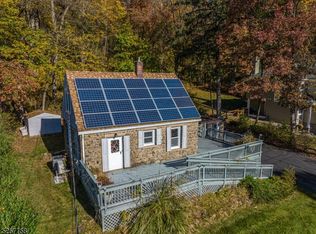 76 Cregar Rd, High Bridge, NJ 08829