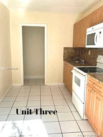 1st image of 1437 NE 56th St #3