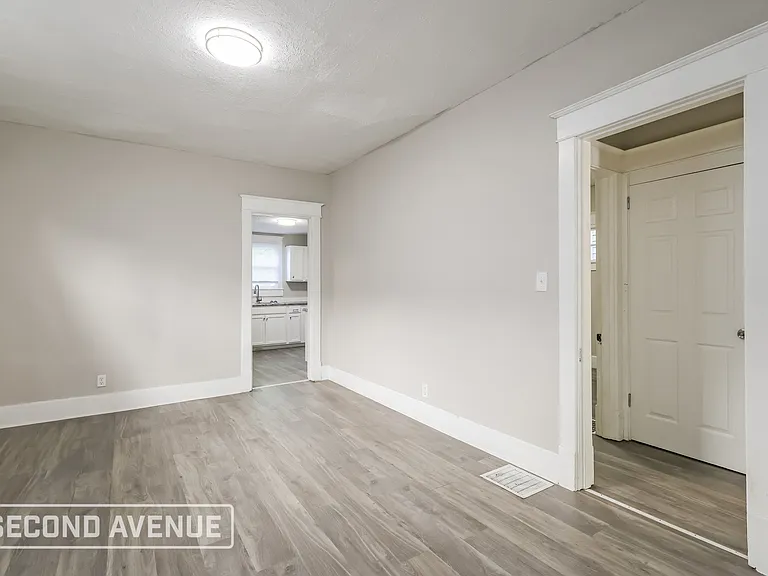 1847 W Kentucky St — Photo 16