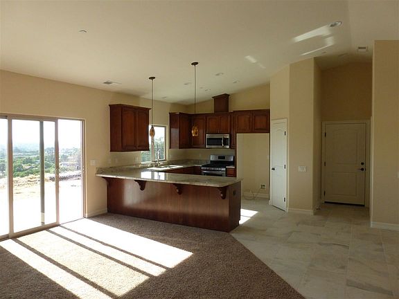 5th image of 13978 Pauma Vista Dr