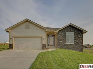 16022 Potter St, Bennington, NE 68007