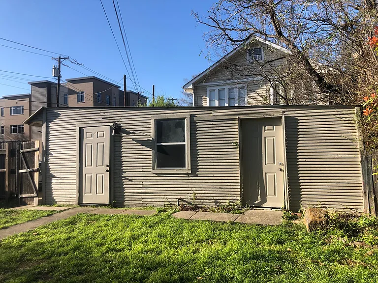 5701 Hudson St — Photo 5