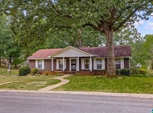 818 Sherman Oaks Dr, Birmingham, AL 35235