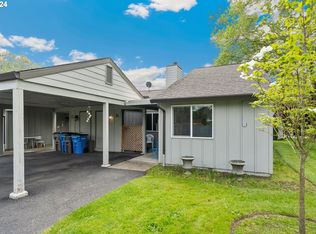 825 NW 133rd St APT D, Vancouver, WA 98685