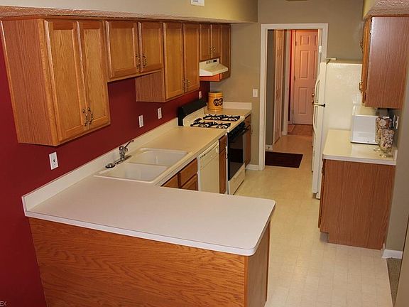 3rd image of 1946 Heron Glen Ct