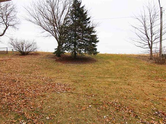 2nd image of 113 Circle Dr