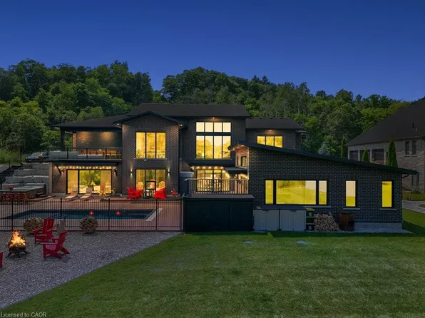 1445 River Rd, Cambridge, ON N1R 2B7