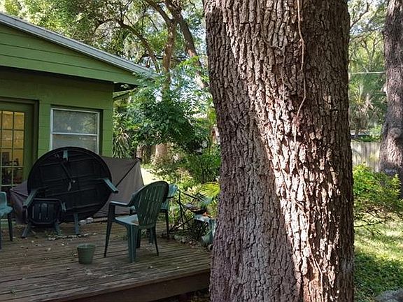 5th image of 108 E Lauren Ct