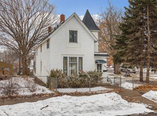 992 Albemarle St, Saint Paul, MN 55117