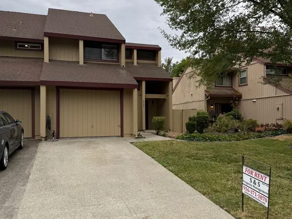 2526 Lagoon Ln, West Sacramento, CA 95691