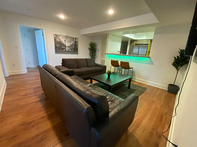 835 N Edinburgh Ave — Photo 15