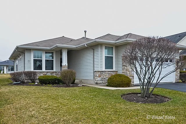 12314 Laurel Ln photo 1
