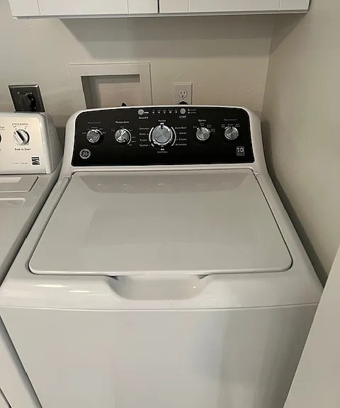 Brand New GE Large Capacity Washing Machine.