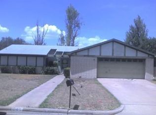 221 Del Rio Dr, Hewitt, TX 76643