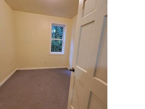 5th image of 18 Garfield St Floor 2