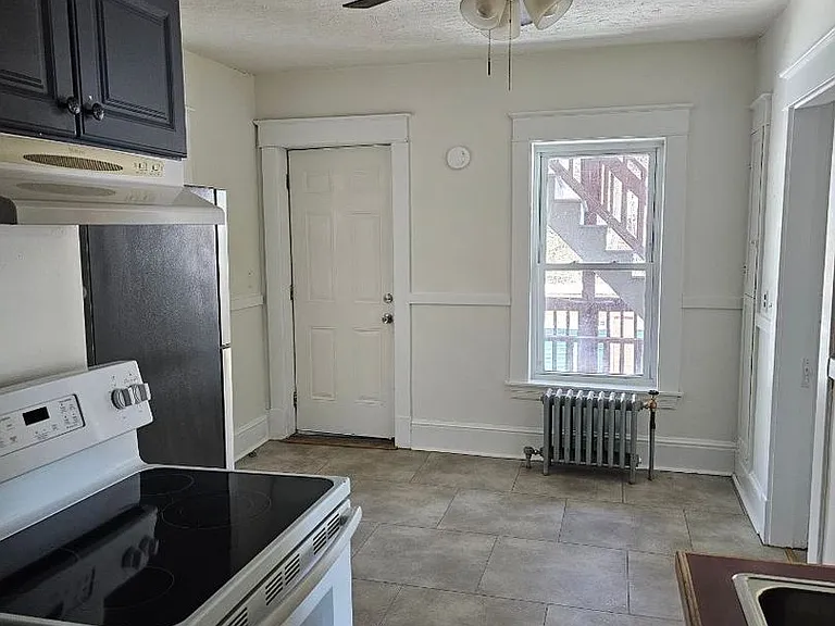 119 Main St — Photo 2