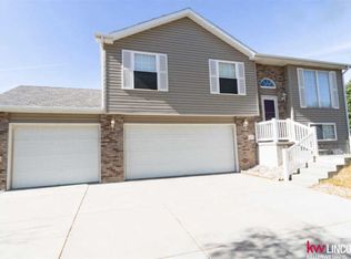 1010 W Welter Dr, Lincoln, NE 68522