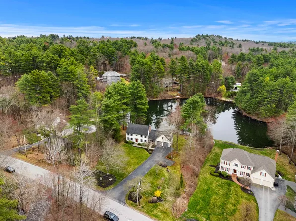 12 Magazine Street, Bedford, NH 03110