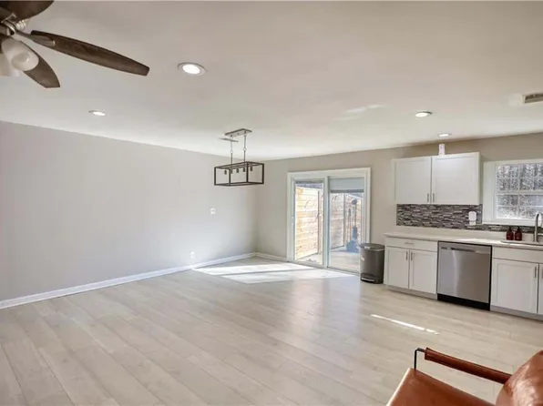 115 Hollybrook Rd, Atlanta, GA 30349