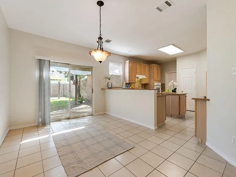 5832 Mossbrook Trl — Photo 29