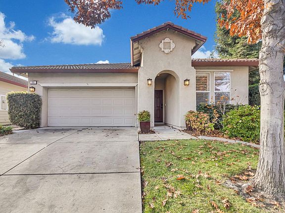 2nd image of 191 Pelican Bay Cir