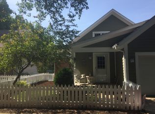 3 Hedgerow Ct, Monticello, IL 61856