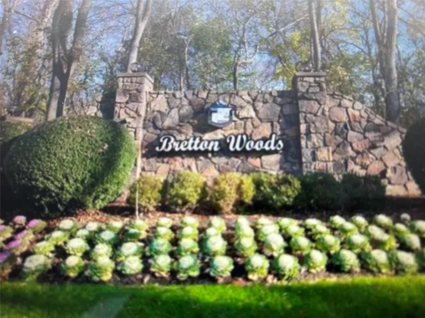 76 Birchwood Road, Coram, NY 11727