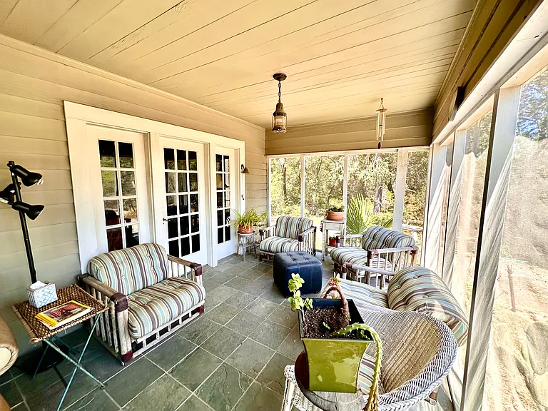 Madrona Ave — Photo 17