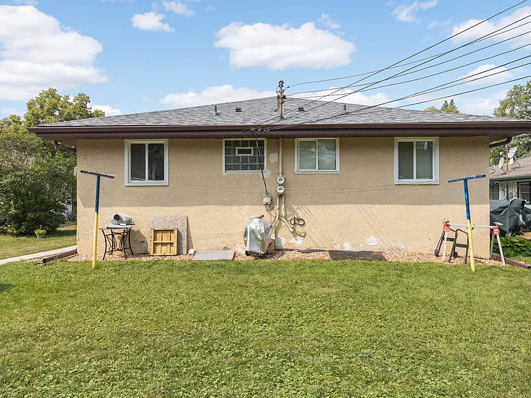 4949 Jackson St NE — Photo 27