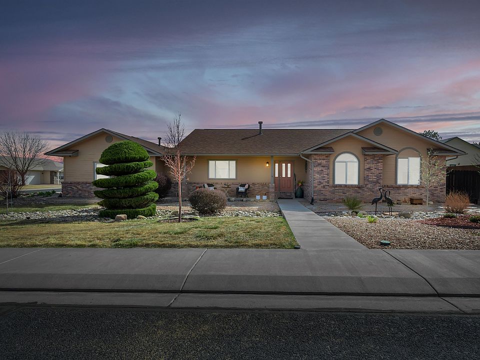 1st image of 2977 Mesa Crest Pl