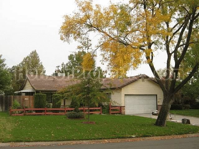 (1) : 2528 Butano Dr Sacramento, CA