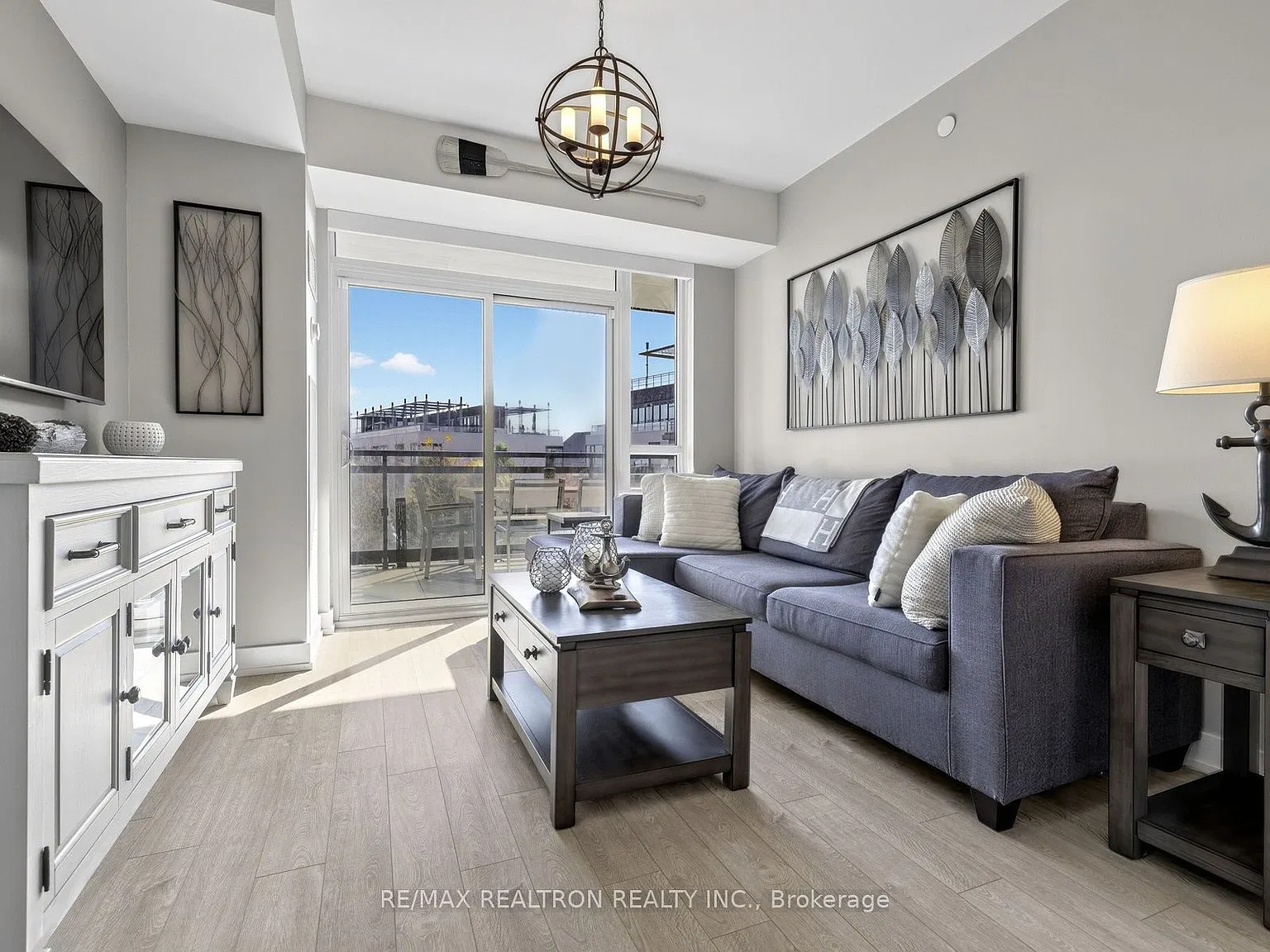 2 bed, $2,300 — Photo 3
