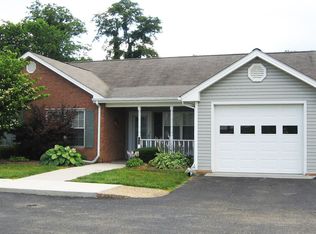 218 Wheatland Ct, Christiansburg, VA