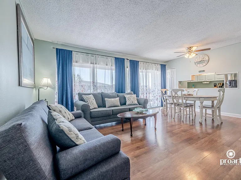 4000 Gulf Terrace Dr #252 — Photo 1