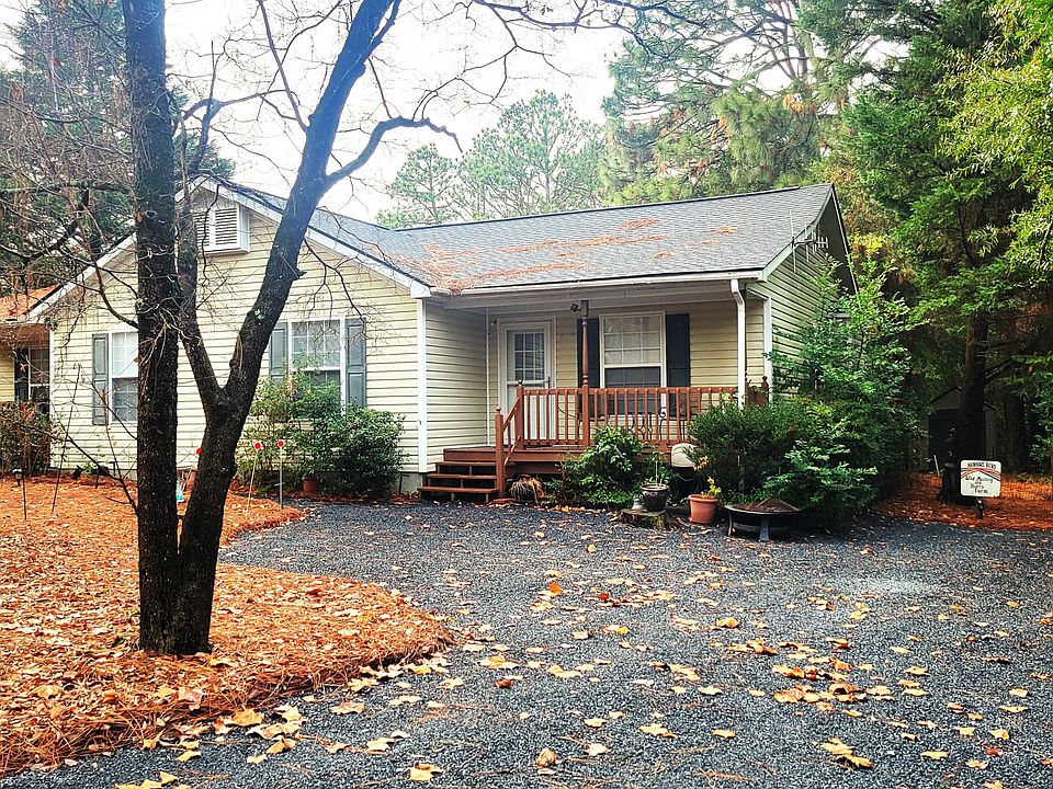1st image of 820 N Bennett St