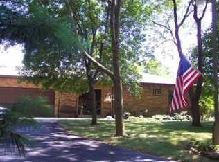 42707 N Crawford Rd, Antioch, IL 60002