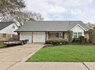 2705 Huckleberry Ln, Pasadena, TX 77502