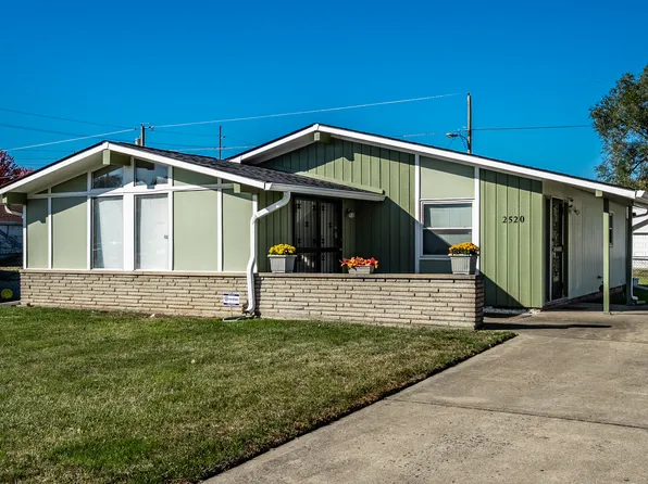 2520 Hillside Ave, Indianapolis, IN 46218