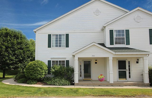 1st image of 723 Fieldcrest Dr Unit B